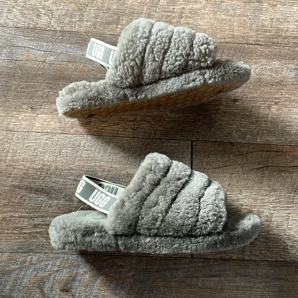 Ugg fluff yeah slides sandals